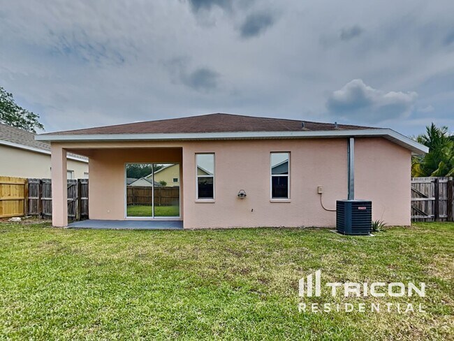 Building Photo - 5547 Braddock Dr