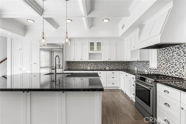 Building Photo - 357 13th St