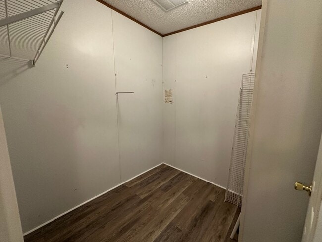 Building Photo - 16521 Timberwood