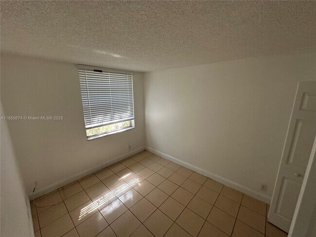 Building Photo - 8710 N Sherman Cir