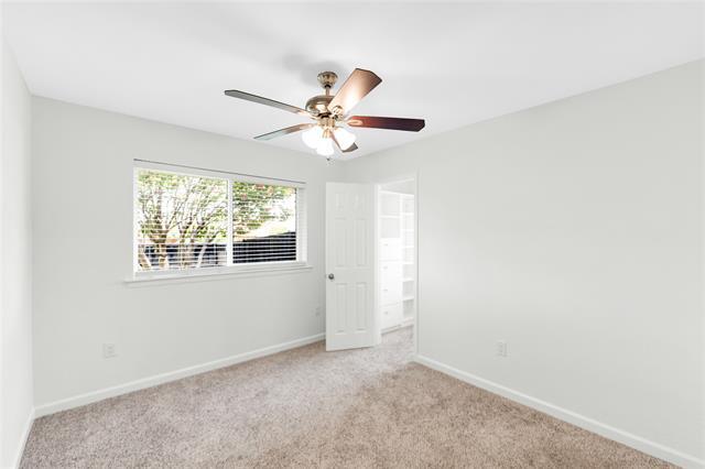Building Photo - 2600 Summertree Dr