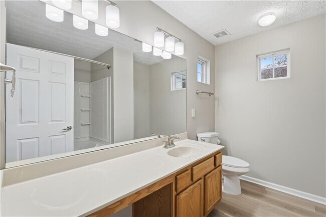 Building Photo - 217 Hiawassee Dr