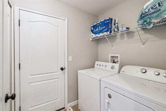 Building Photo - 165 Quail Oaks Cir