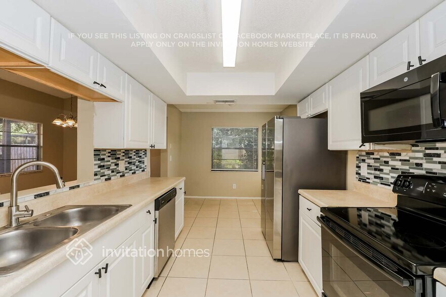 Building Photo - 2126 Little Brook Ln