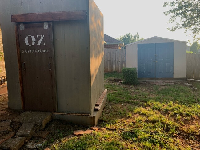 Building Photo - 649 Fire Light Dr