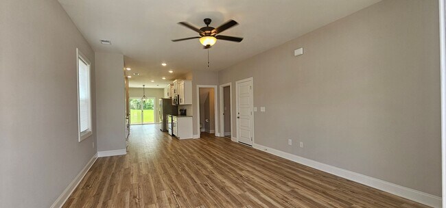 Building Photo - BRAND NEW! Lebanon Home For Lease
