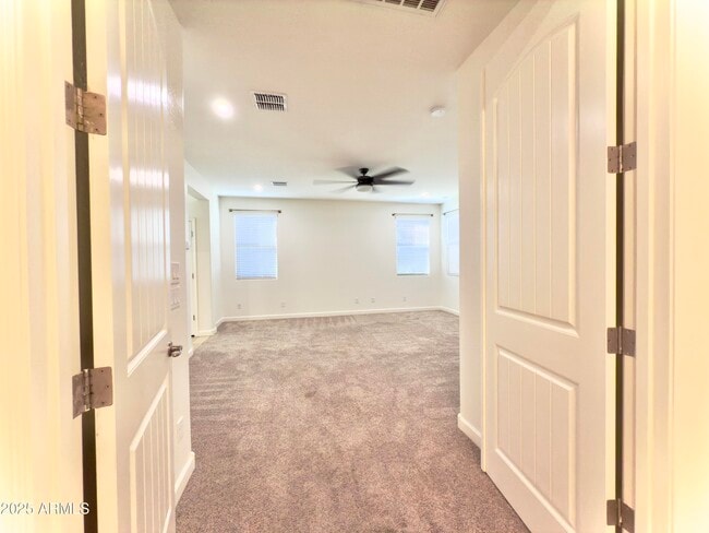 Building Photo - 4040 E Hoot Owl Trail