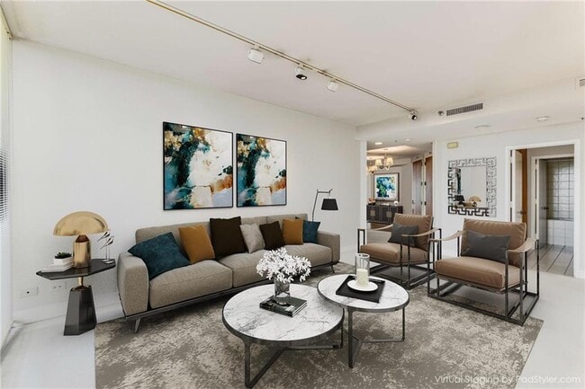 Building Photo - 2660 Peachtree Rd NW