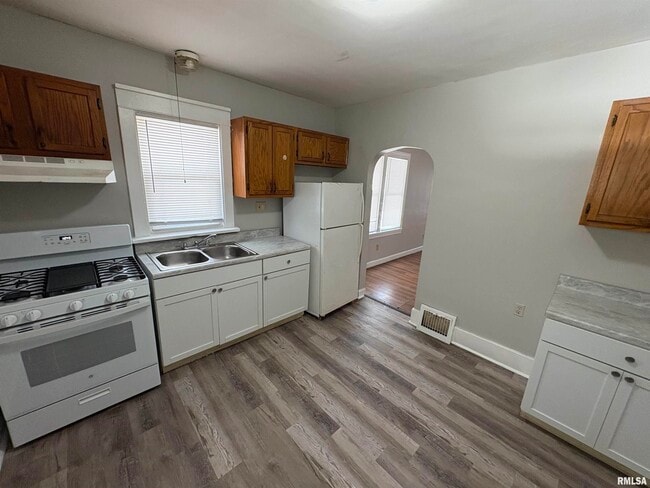 Building Photo - 2916 W Meidroth St