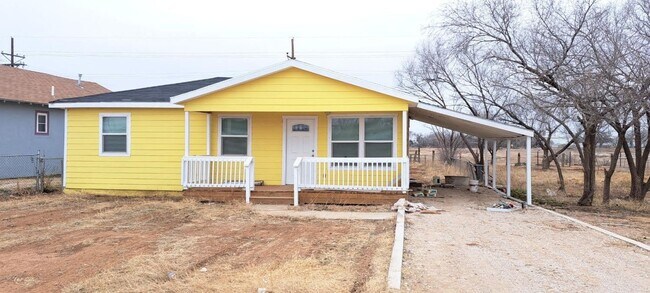 Primary Photo - 3 Bedroom in Slaton