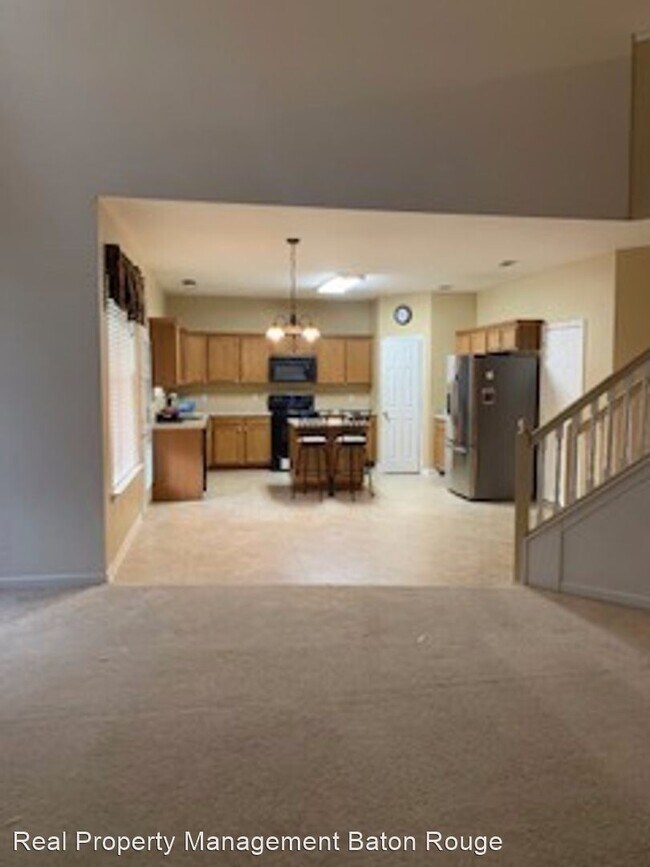 Building Photo - 4 br, 3 bath House - 10043 High Pines Dr.