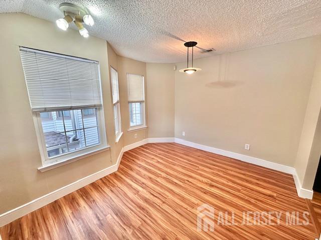 Building Photo - 211 Sunshine Ct