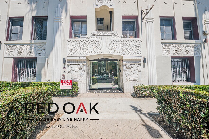 Building Photo - 854 S Oxford Ave
