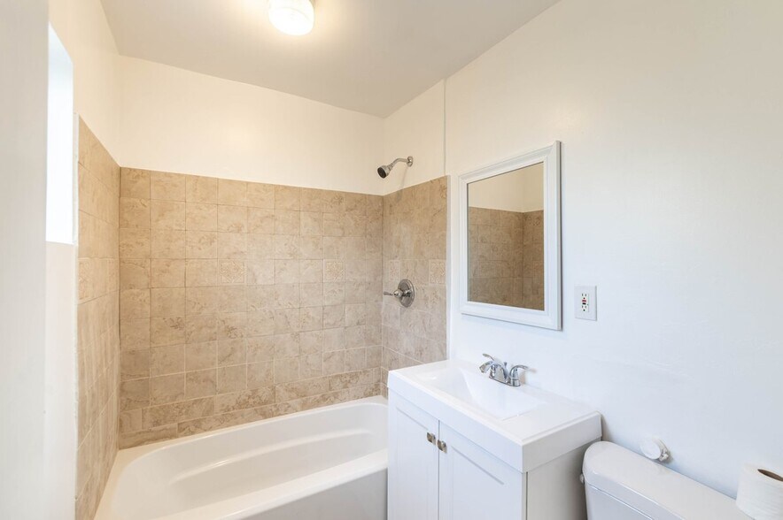Building Photo - 2163 Santa Rosa Ave