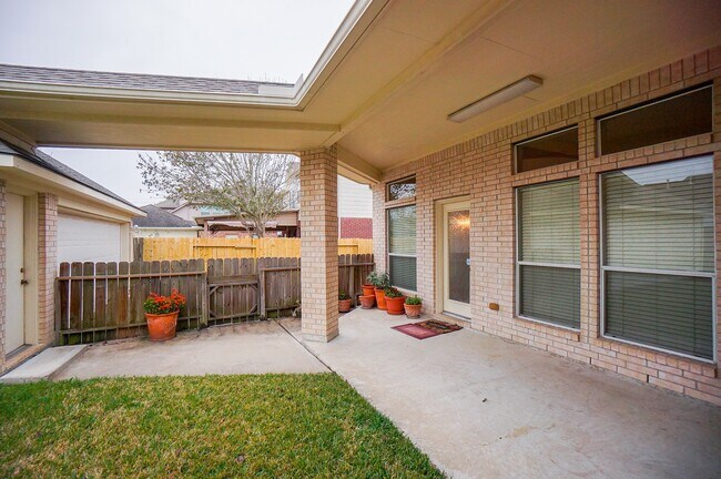 Building Photo - 9914 Clear Meadow Ln