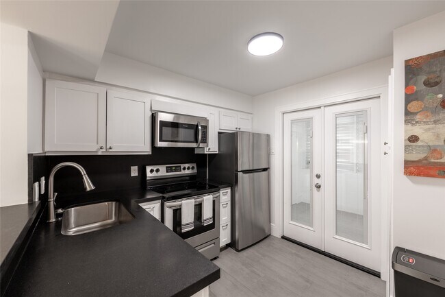 Building Photo - 2601 Marilee Ln