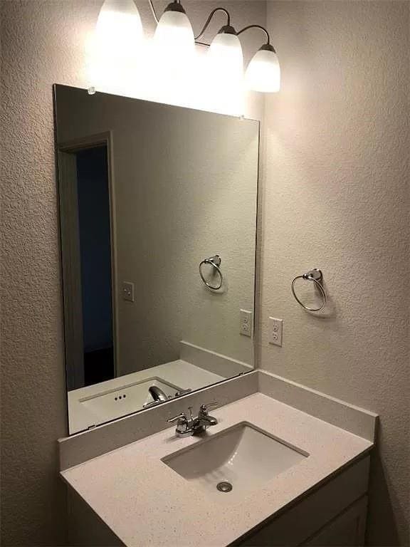 Building Photo - 18405 Cercina Trl