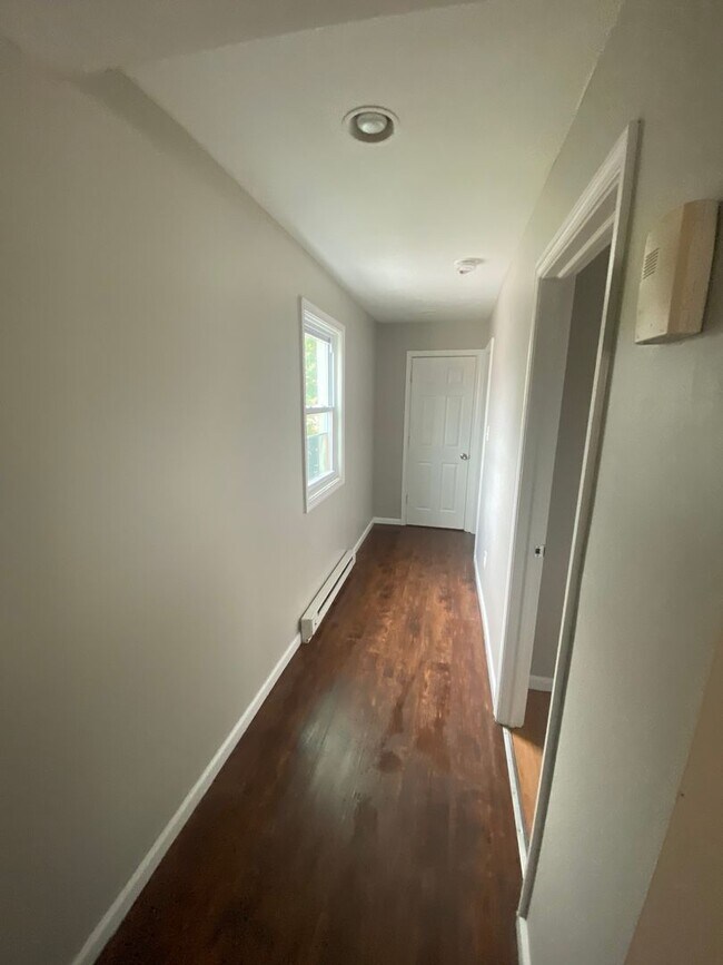 Building Photo - 1836 E Atlantic St