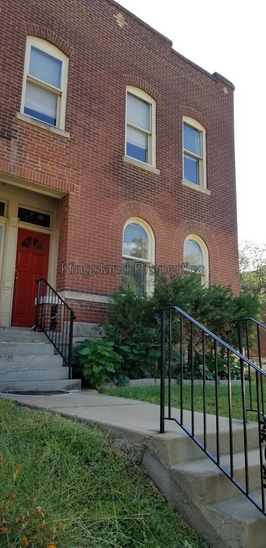 Building Photo - 4068 Flad Ave
