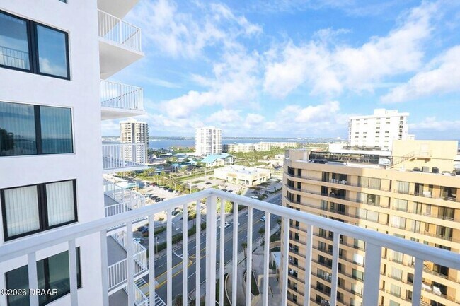 Building Photo - 3043 S Atlantic Ave