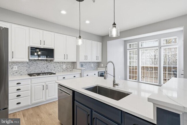 Building Photo - 19188 Sweig Terrace