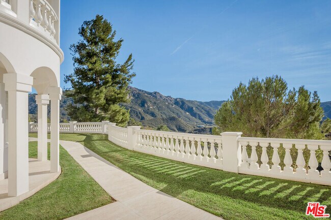 Building Photo - 25665 Mulholland Hwy