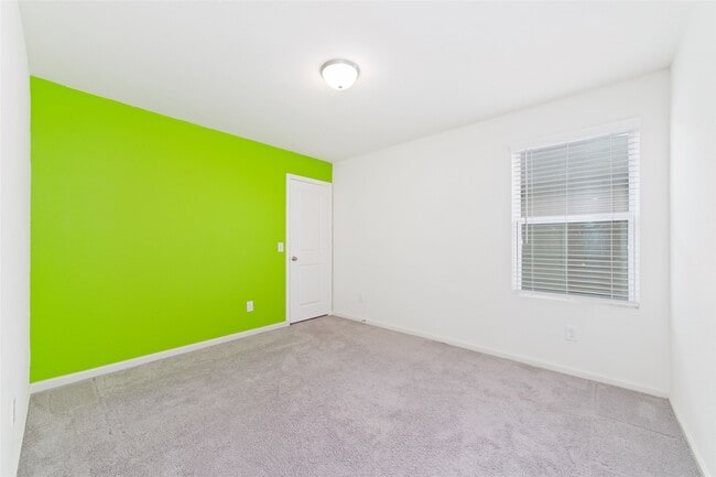 Building Photo - 1001 Wild Enclave Ln