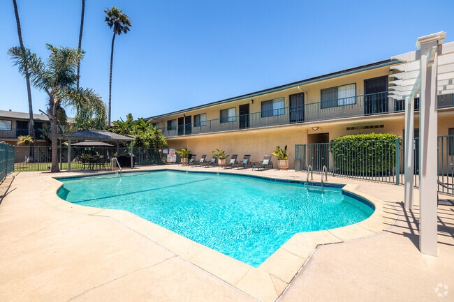 Building Photo - Kona Kai West