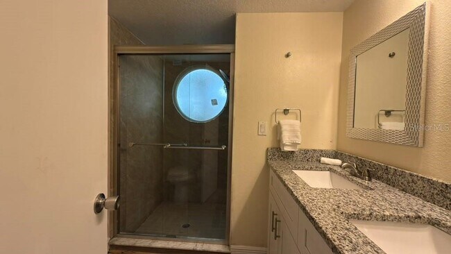 Building Photo - 5003 Laguna Bay Cir