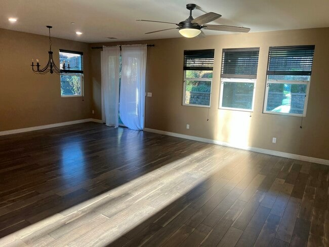 Building Photo - 3261 Haskell Way