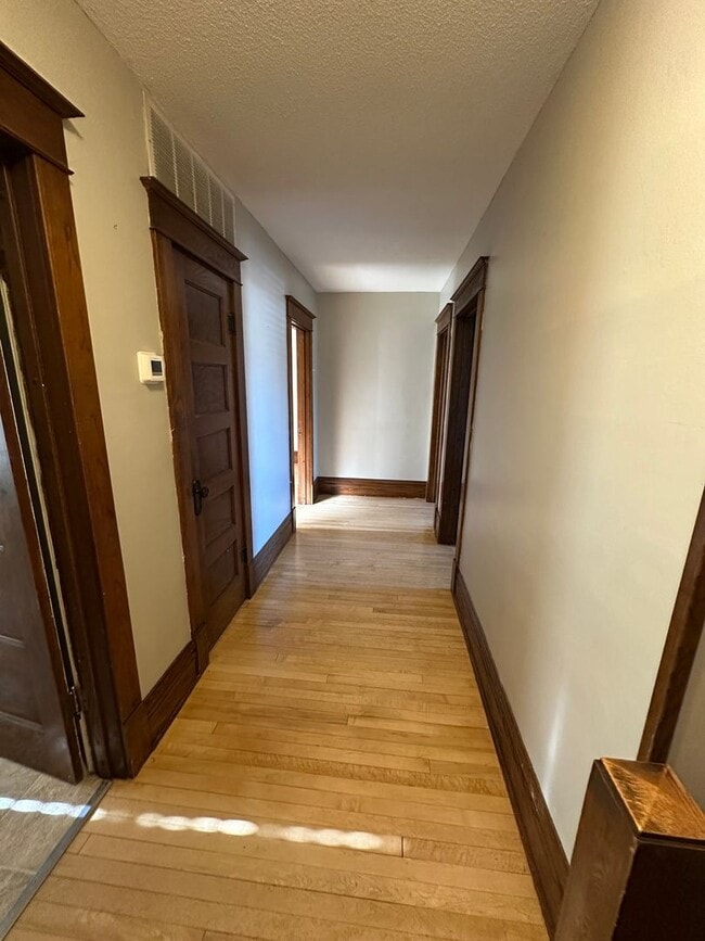 Building Photo - 139/141 6th St NW