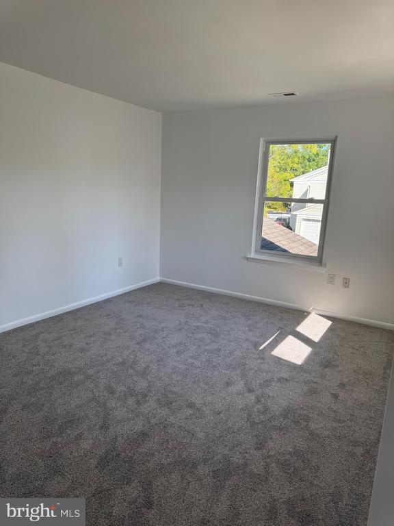 Building Photo - 20 Spyglass Ct