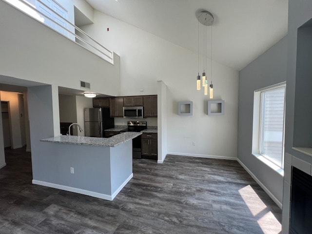 Kitchen with dining area - Blueberry Hill Apartments