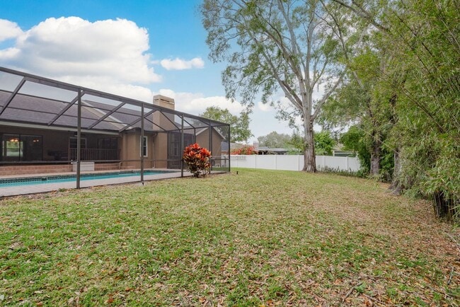 Building Photo - Pool Home Near Florida Beaches