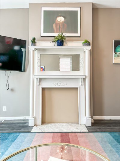 Building Photo - 805 Scott St