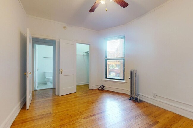 Floorplan - 5300-5308 S. Greenwood Avenue