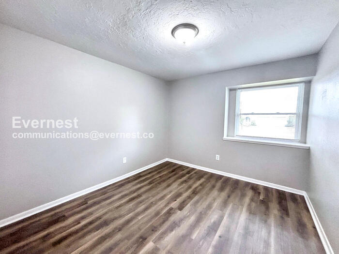 Building Photo - 12419 Lima Dr