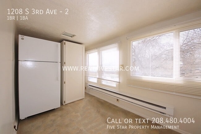 Building Photo - 1208 S 3rd Ave