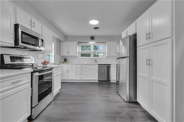 Building Photo - 2744 Helen St