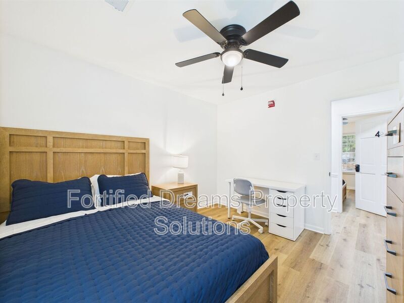 Building Photo - 355 Ransom Rd