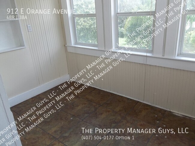 Building Photo - 912 E Orange Ave