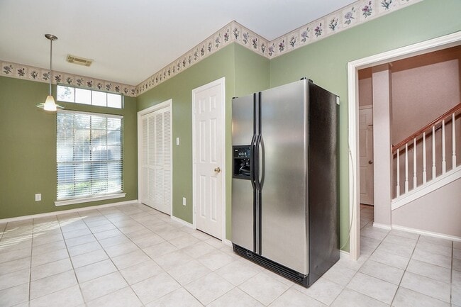 Building Photo - 4202 Creek Hollow Ln