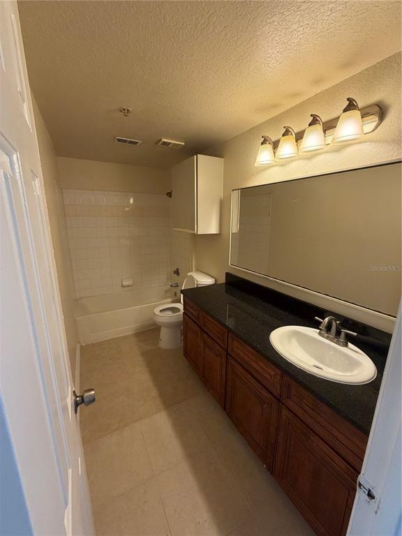 Building Photo - 2564 Robert Trent Jones Dr