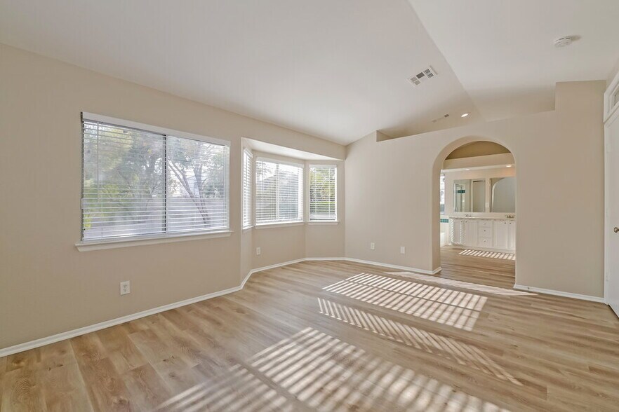 Building Photo - 58 Ginger Lily Terrace