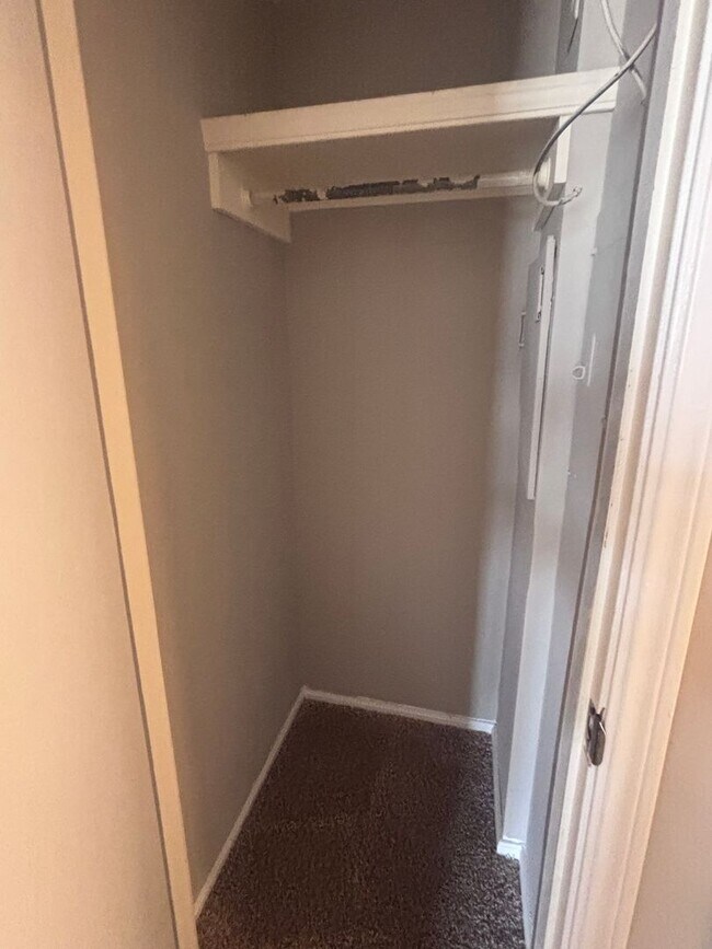 Building Photo - 1 Bed / 1 Bath at Willow Creek Condos – 68th & Yale $1000/month | $1000 Security Deposit