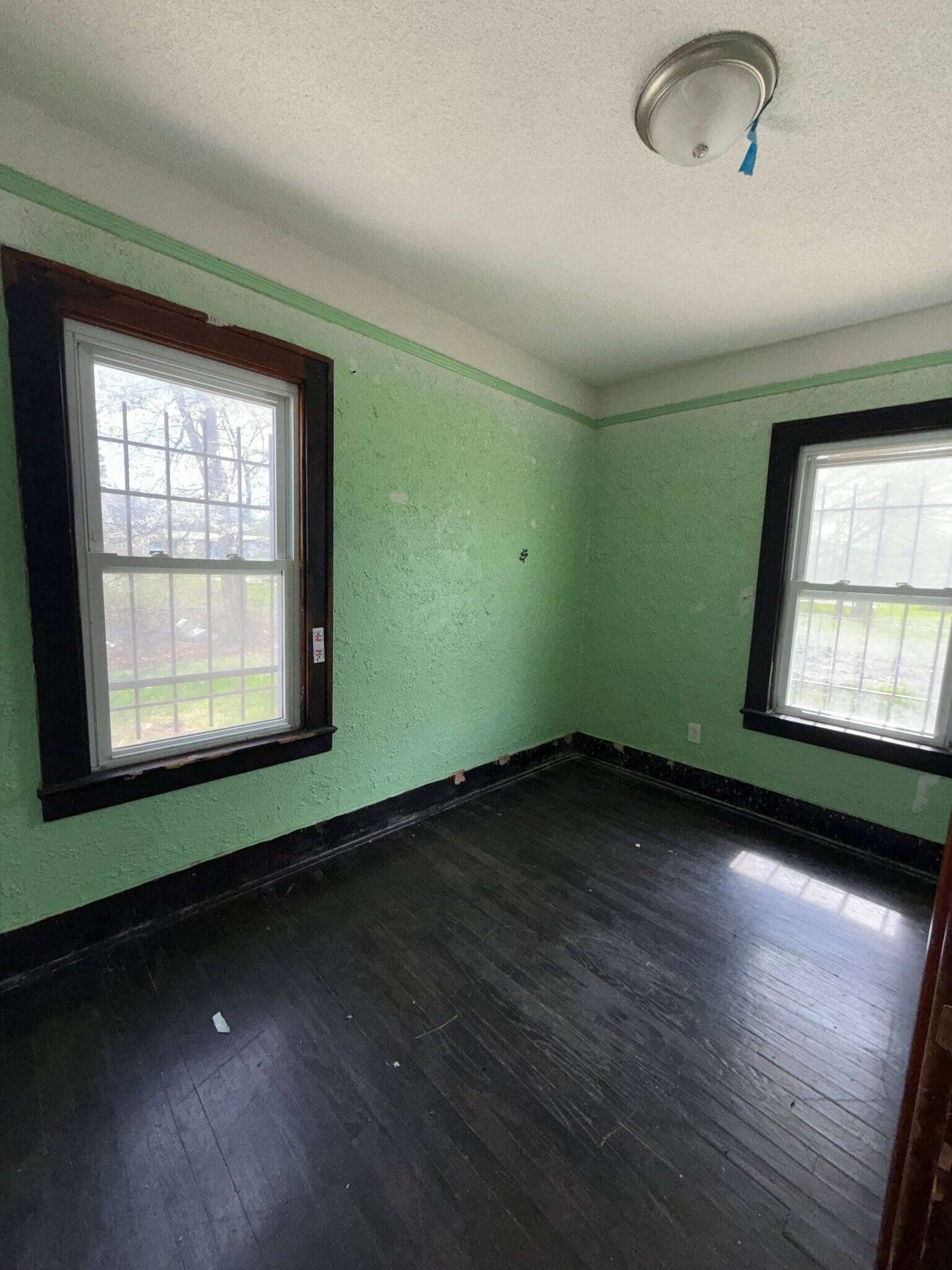 Building Photo - 3918 Trumbull Ave