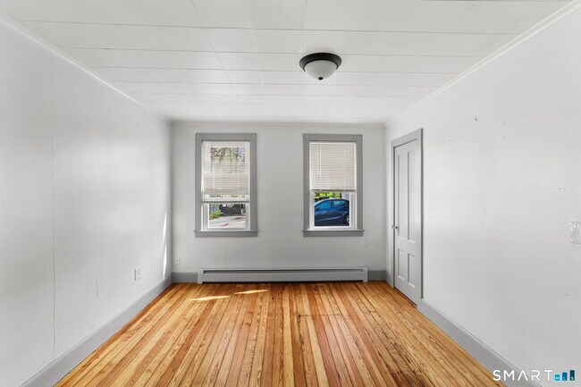 Building Photo - 63 Reynolds St