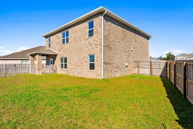 Building Photo - 3000 Rachel Pl