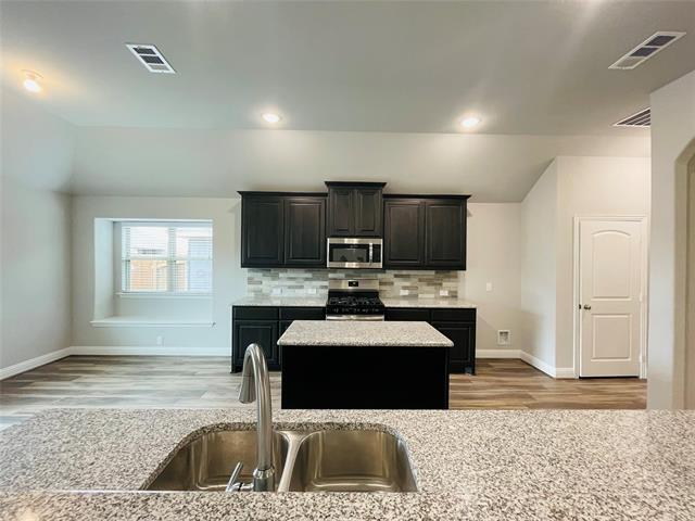 Building Photo - 337 Van Buren Dr
