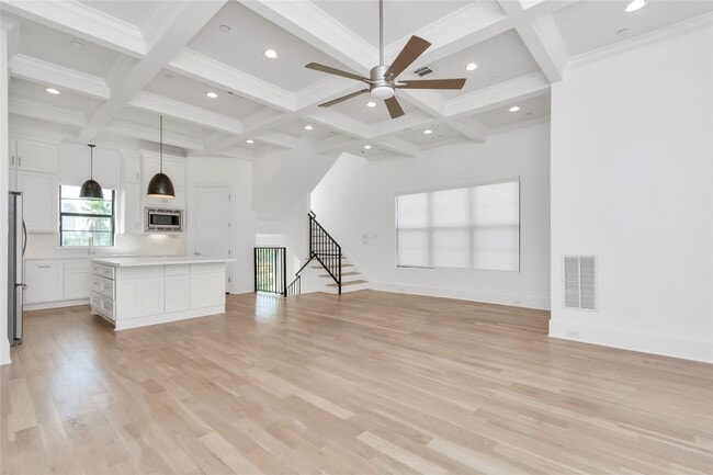 Building Photo - 5735 Winsome Ln